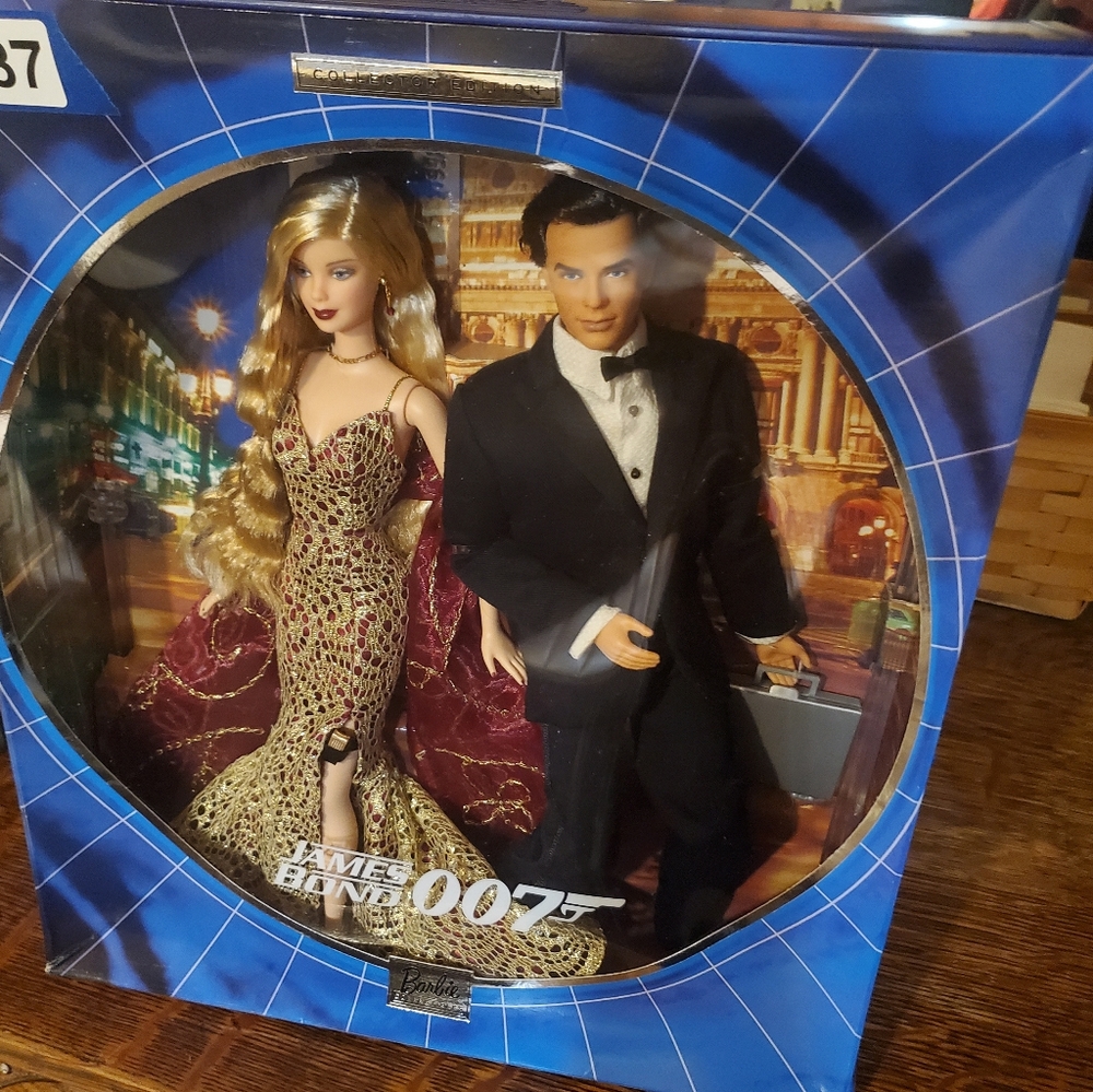 007 Ken & Barbie
